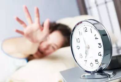 英国夏令时时间表怎么切换,英国冬令时和夏令时