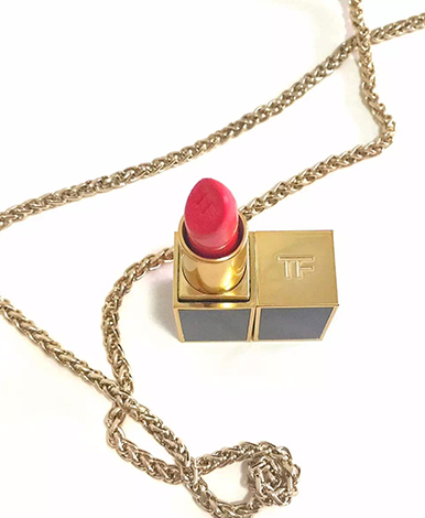 黄皮肤适合迪奥什么颜色口红,适合中老年黄皮肤的口红推荐