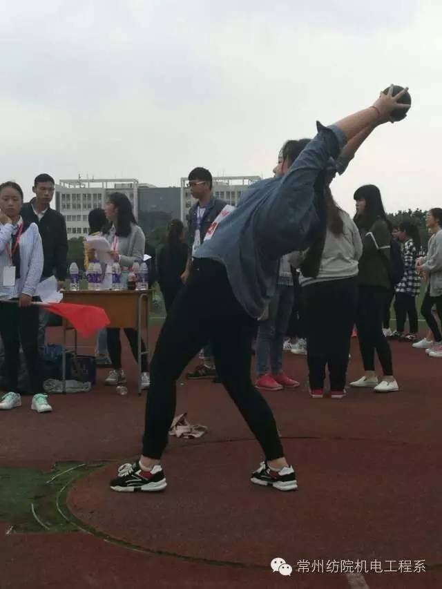 为运动健儿们助力喝彩,致运动健儿们青春的号角已经吹响