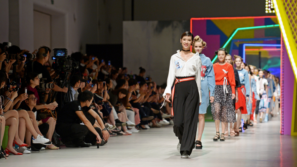 太平鸟202春夏时装,2023太平鸟时装