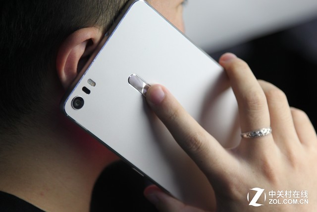 华硕zenfone3拆机,华硕zenfone11评测