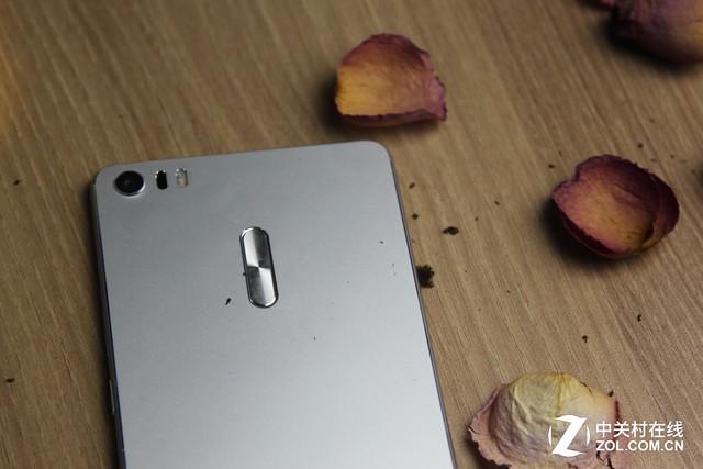 华硕zenfone3拆机,华硕zenfone11评测