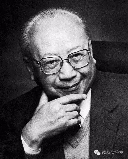 牛顿的身高有多高,牛顿身高多高