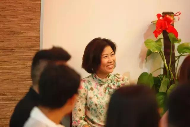 兴趣教育缩短师生之间的距离感,被说年龄小怎么缩短距离感