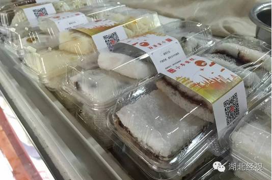 来武汉不可错过的一条街,武汉晚上逛的步行街夜市