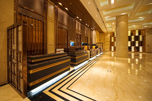 武汉依然繁华,武汉三个烟火气和浪漫的城市