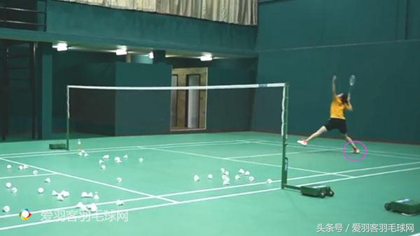 羽毛球因达农单打比赛视频,因达农羽毛球打法视频