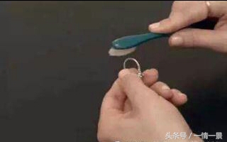 刷了那么久牙怎么还是有口臭,刷了几十年的牙膏