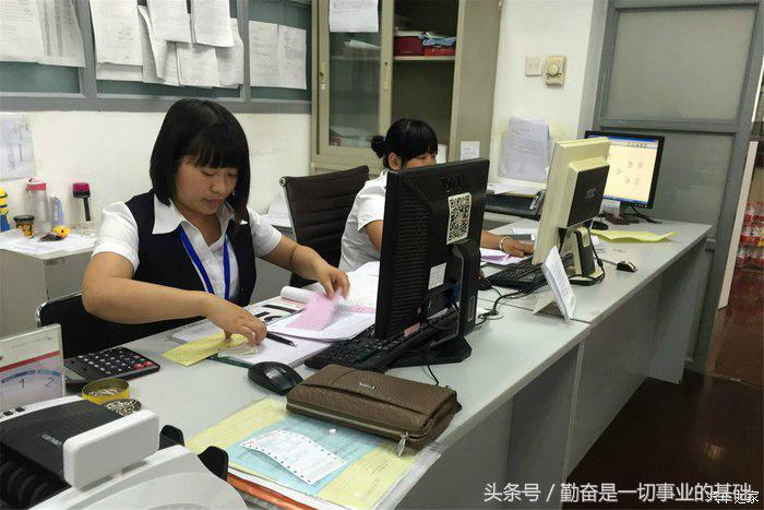 东风标致3081.6自动豪华版,标致3082018款自豪版生产过程