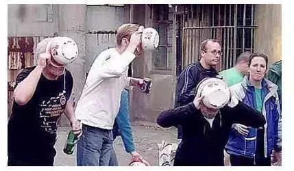 我就买包大白兔,你凭啥说我崇洋媚外!