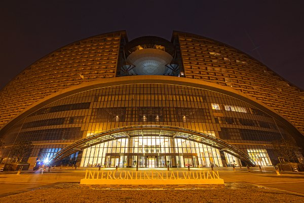 武汉依然繁华,武汉三个烟火气和浪漫的城市