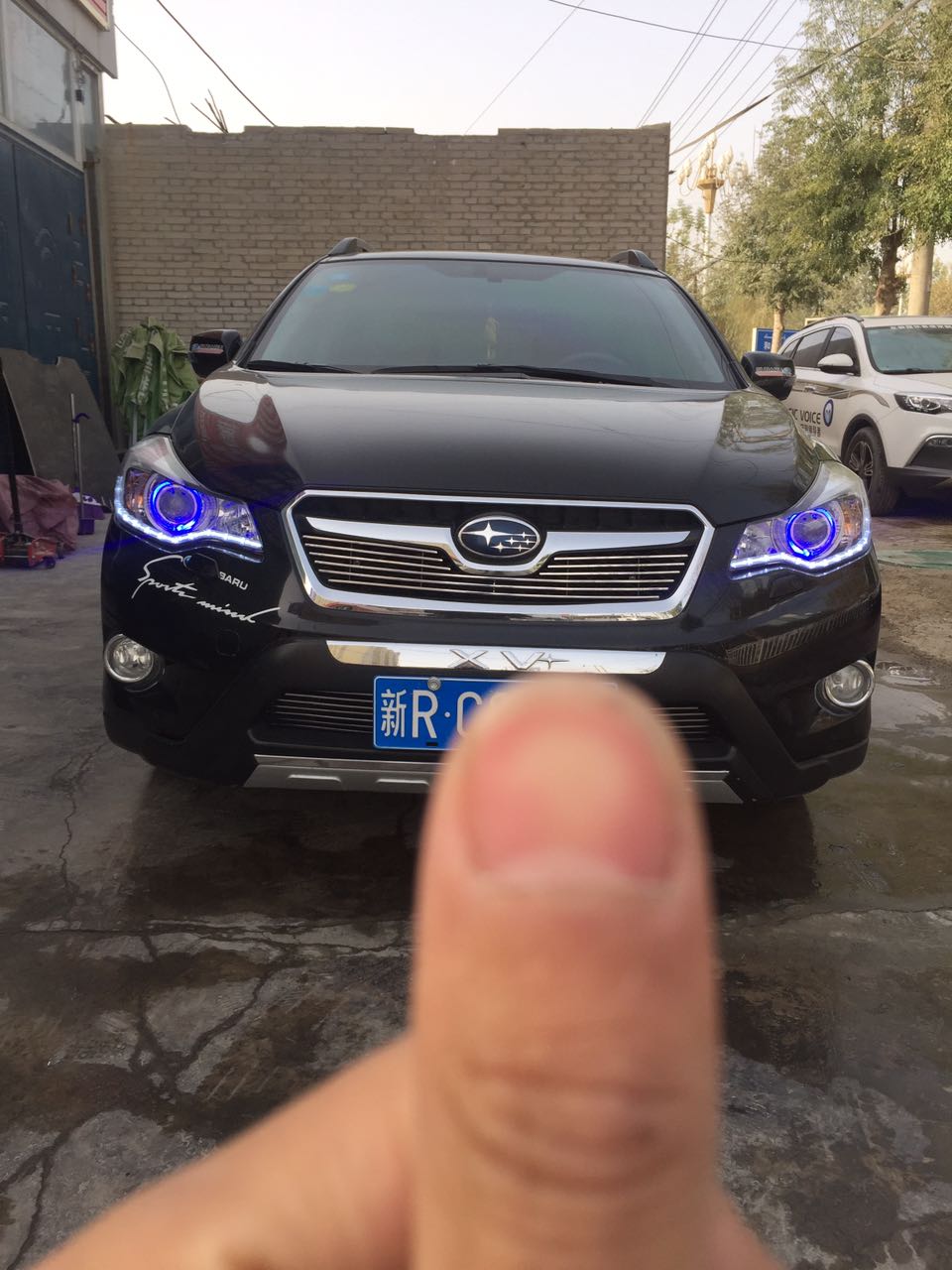 斯巴鲁xv改雾灯详细教程,斯巴鲁xv改军绿色