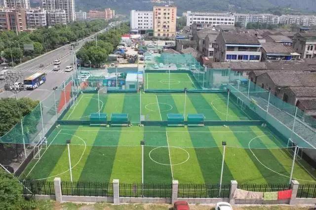 室内足球场射门,史上最精准的射门