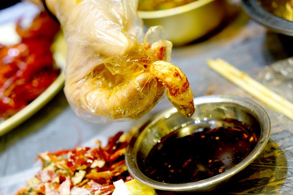 武汉依然繁华,武汉三个烟火气和浪漫的城市