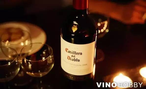 万圣节喝什么葡萄酒最好,万圣节包装葡萄酒