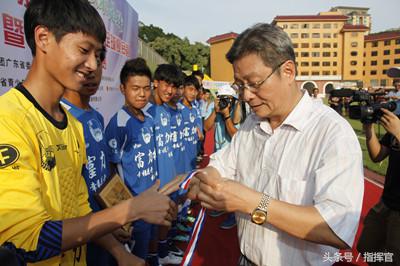 国足唯一的世界级巨星68岁辅佐蔡振华培养中国足球下一代