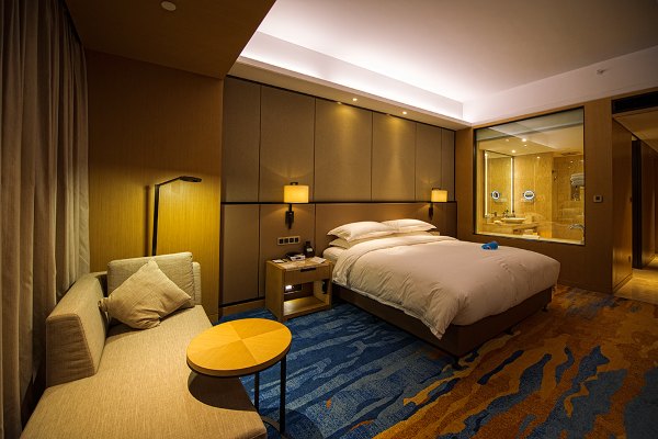 武汉依然繁华,武汉三个烟火气和浪漫的城市