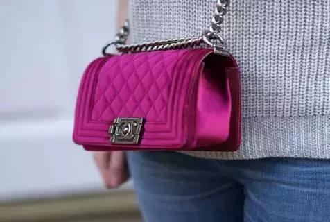 香奈儿购包圣经:经典款哪里买最便宜?