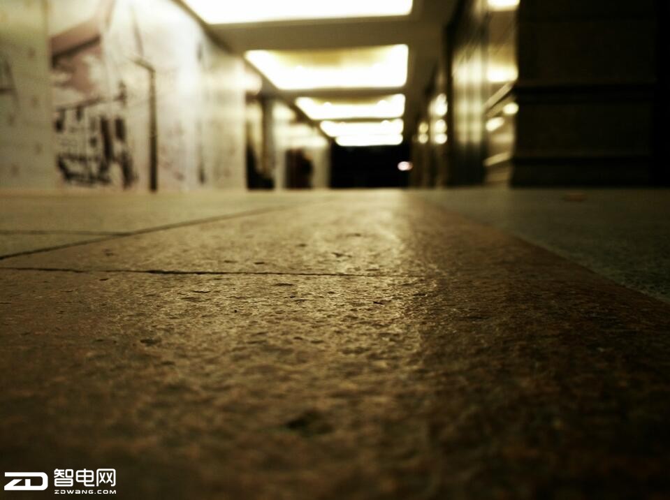 oppor9s柔光摄像头价格,oppor9s清新绿开箱视频