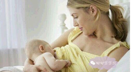 宝宝吐奶后又打嗝是怎么回事,宝宝又吐奶又打嗝怎么办