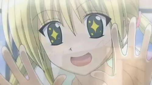 最近很火的那个微笑表情包,微笑比心表情包代表什么