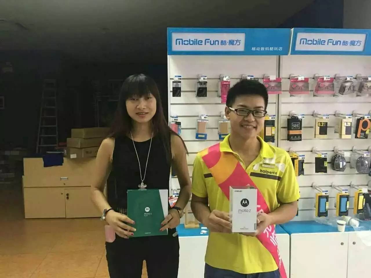 为什么越来越多的人在买手机,为什么越来越多的人喜欢逛实体店