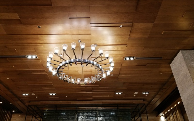 1599元荣耀畅玩40plus,699元的荣耀畅玩8c