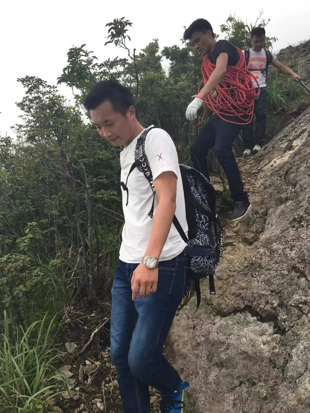 温州雁荡山徒步攻略,雁荡四尖徒步路线