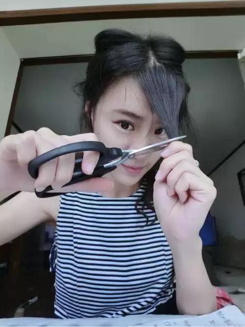 空气刘海大波浪卷发教程用卷发棒,学生党不用卷发棒怎么卷空气刘海