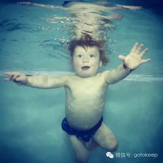 八块腹肌的小怪兽,腹肌小怪兽