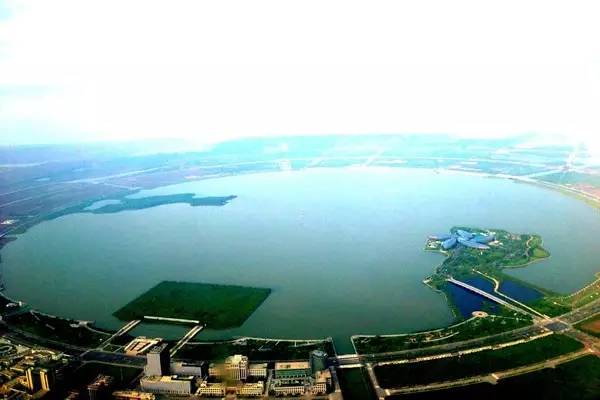 临港新城，上海的“迪拜”？上海的“横滨”？