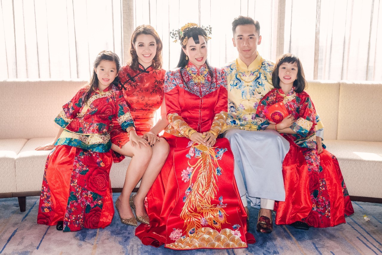 人鱼夫妇钟丽缇张伦硕机场,人鱼夫妇钟丽缇张伦硕歌曲