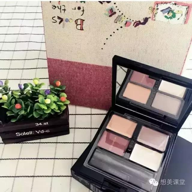 眼影用红色和复古红怎么画出眼影,想要温柔的眼妆选什么色系的眼影