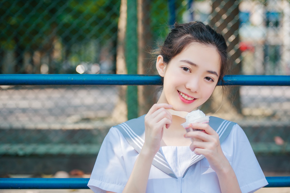 乱涂护肤品烂脸,乱抹化妆品导致皮肤不好怎么办