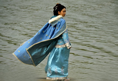 电脑里存了很久的东西,那些用情至深的人儿谁让你柔肠寸断