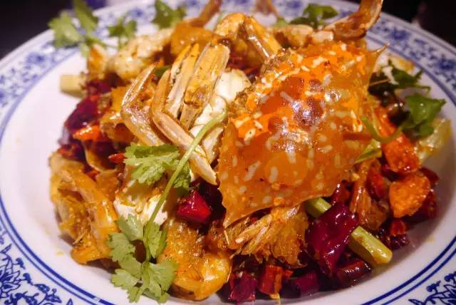 吃螃蟹的十种好处,吃螃蟹有诸多好处