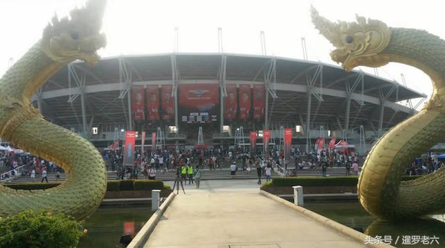 来看看泰超亚军曼谷联队的年终总结图表，比某些中超队专业多了！