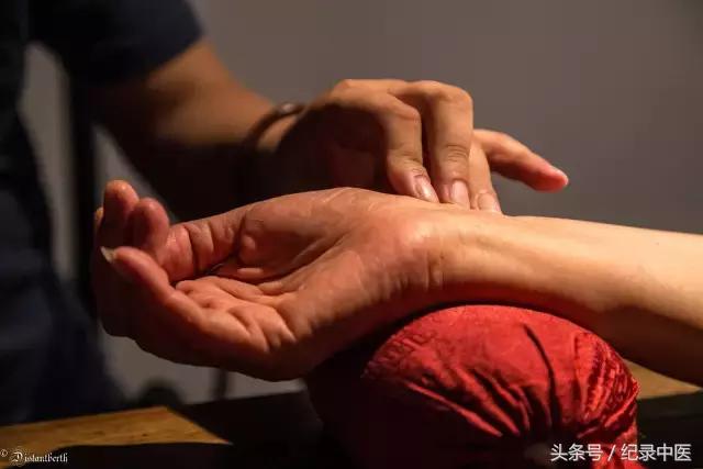 卢火神卢崇汉什么关系,火神派中医卢崇汉抖音号