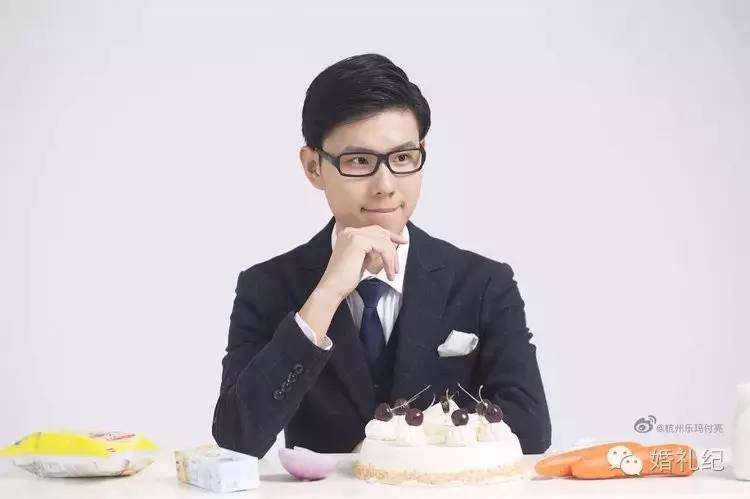 晒老公啦!老公发型对了婚纱照也能拍成韩剧海报哟