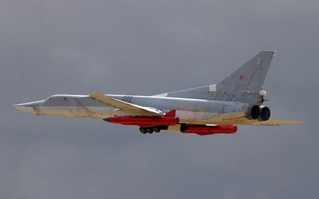 yj-12反舰导弹视频,yj12反辐射导弹