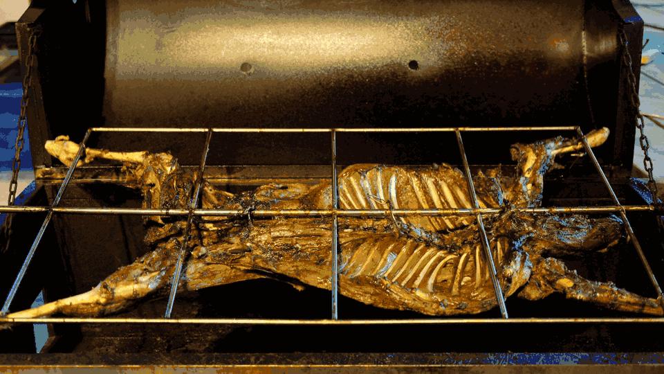 成都附近哪里烤全羊好吃,草原天路最好吃的烤全羊