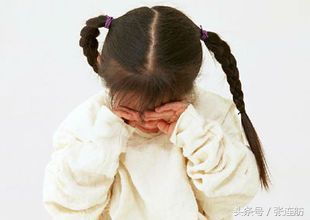 孩子一个眼老眨眼睛是怎么回事,孩子老是眨眼睛张嘴怎么办