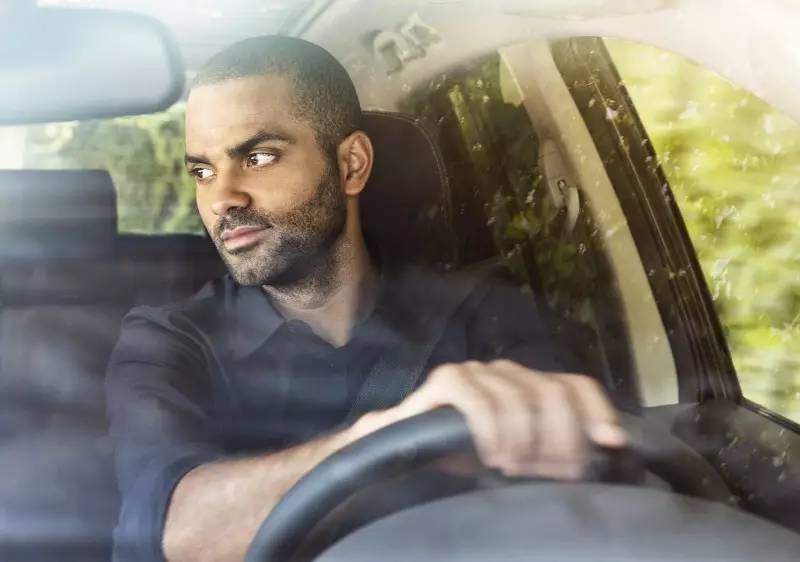 说到油漆区飙车,我只服托尼帕克