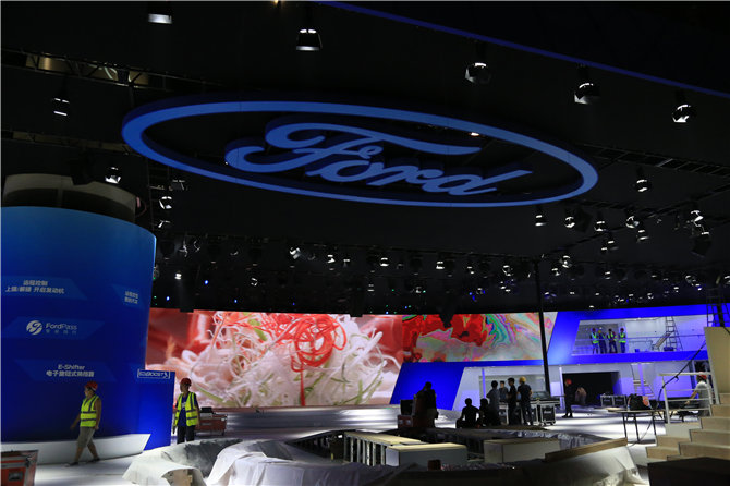 广州车展探馆日,2019广州车展探馆雷克萨斯