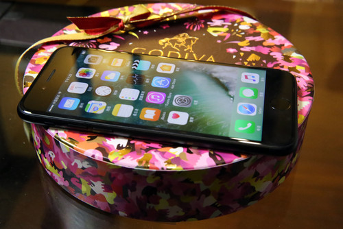 想知道大家现在用什么手机,大家都喜欢用什么手机