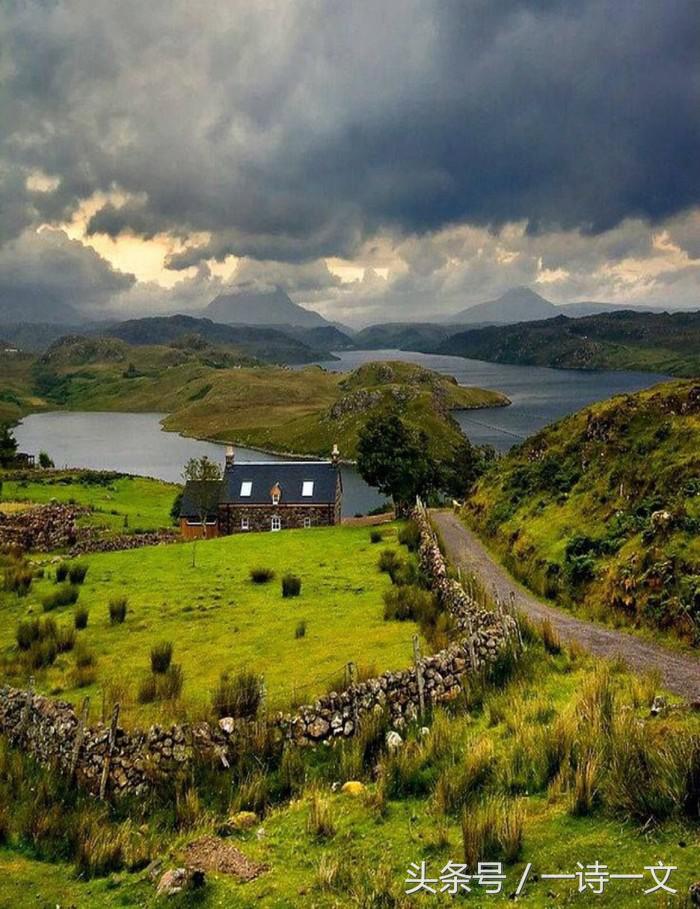 《远山的呼喚》飘下一片落叶，如飘下一片天空的云朵