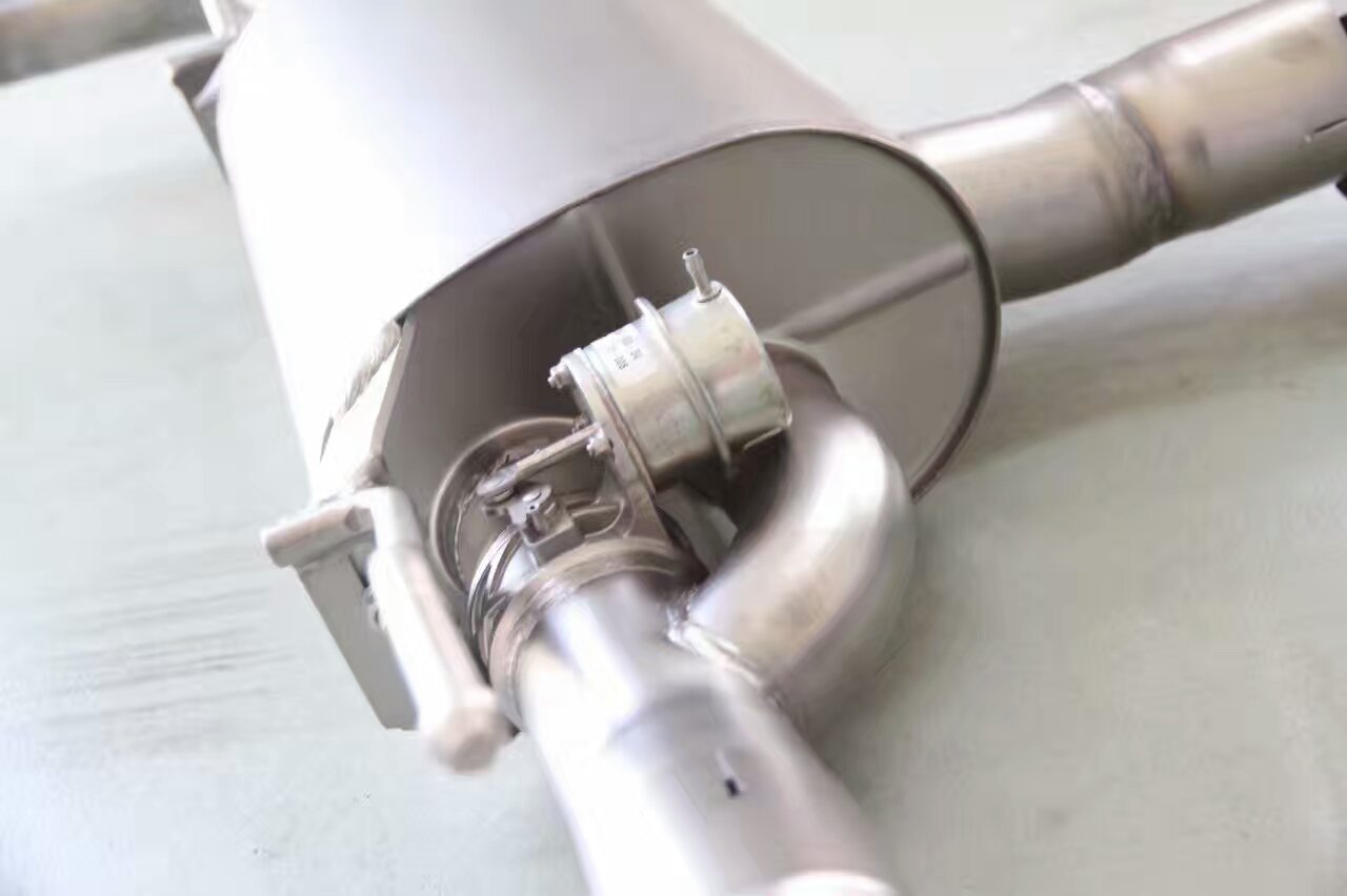 奔驰GLA45改装奥地利Sebring中尾段双边单出阀门排气