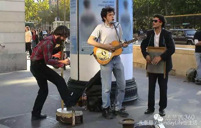 给巴黎再添两个字母,它便成天堂。