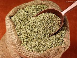 宝宝肠胀气肠绞痛妈妈不能吃什么,婴儿肠胀气哭闹小偏方