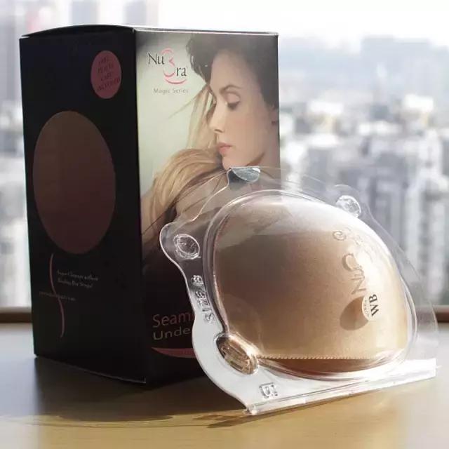 刘诗诗兰蔻口红,刘诗诗兰蔻小黑瓶